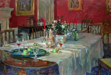 Esstisch mit Silberkrug